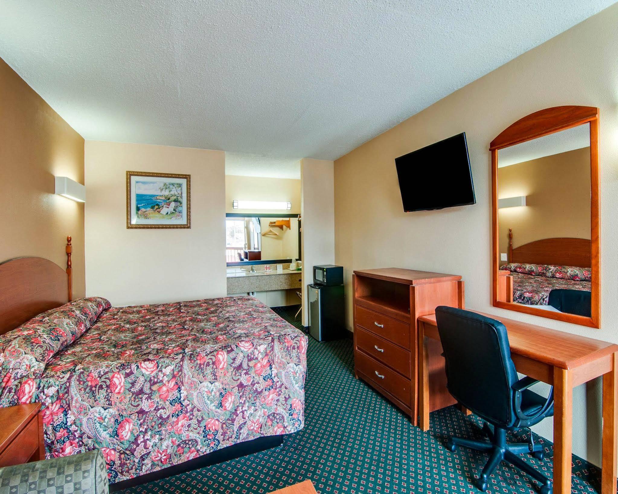 Econo Civic Center Lodge